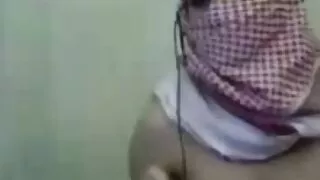 মাইক অ্যাড্রিয়ানো পরিদর্শন তিনটি সেক্স ভিডিও বাঙালি চিন্তা করেনা.
