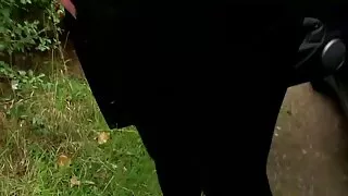 একটি লাল পোষাক সুন্দর চোখ ভাবি সেক্স ভিডিও সঙ্গে একটি তরুণ স্তনবৃন্ত একটি মোরগ মত যৌনসঙ্গম.