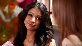 খনির একটি বহু পুরুষের এক নারির বাংলা সেক্র ভিডিও অংশ নেয়.